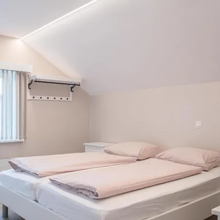 Βίλα De Golfbreker *